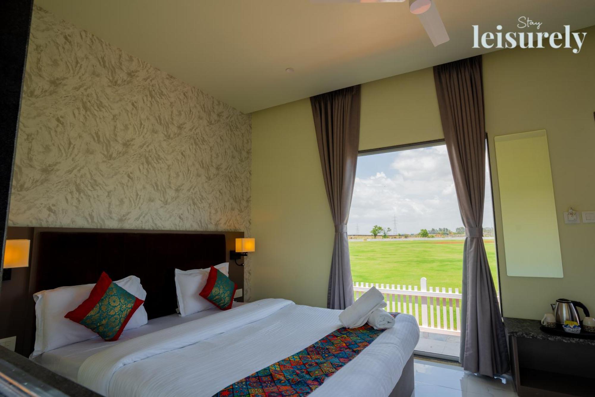 Stay Leisurely - Pavilion By The Hills, Lonavala - Stadium View Rooms Kültér fotó