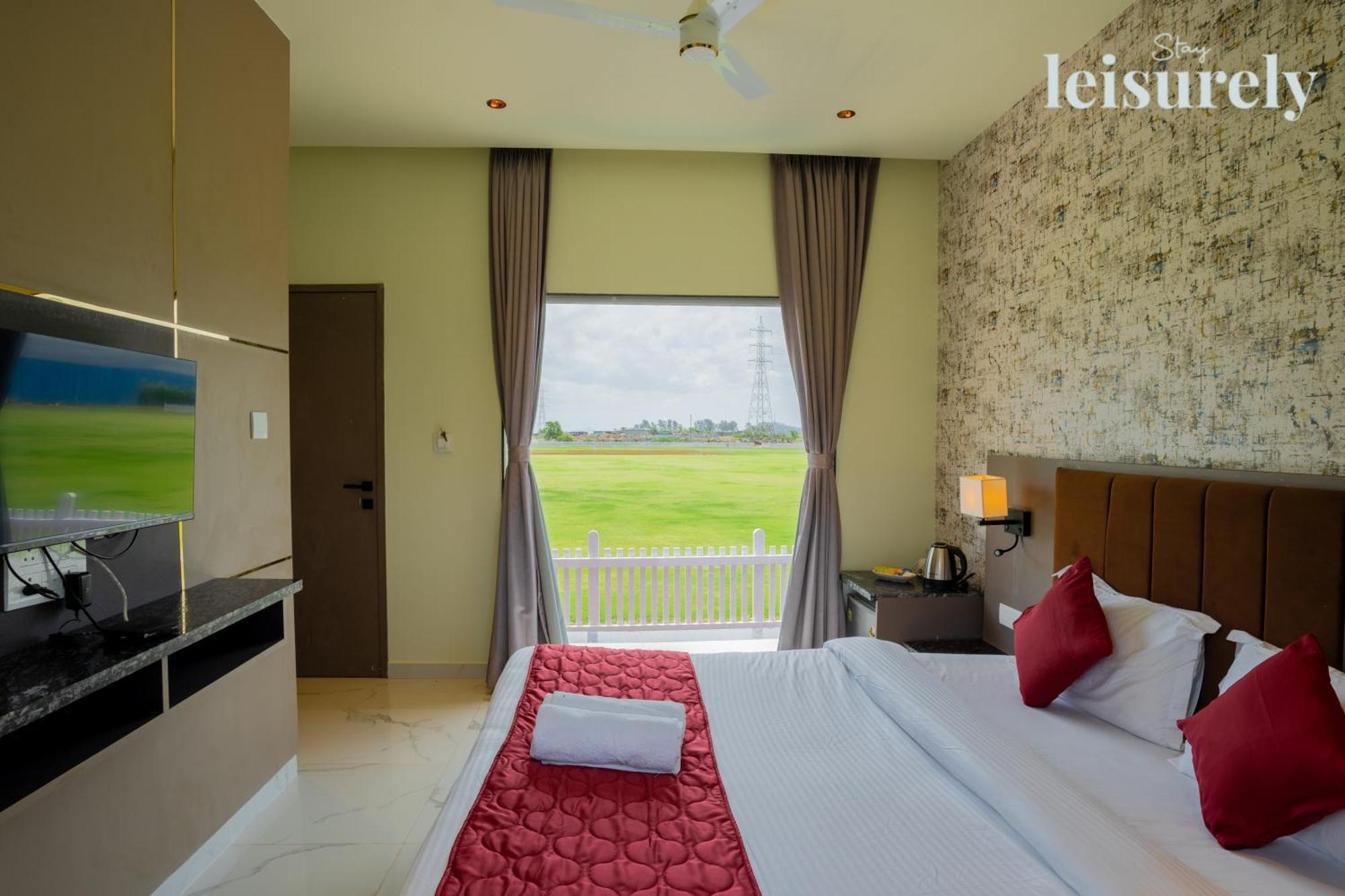 Stay Leisurely - Pavilion By The Hills, Lonavala - Stadium View Rooms Kültér fotó